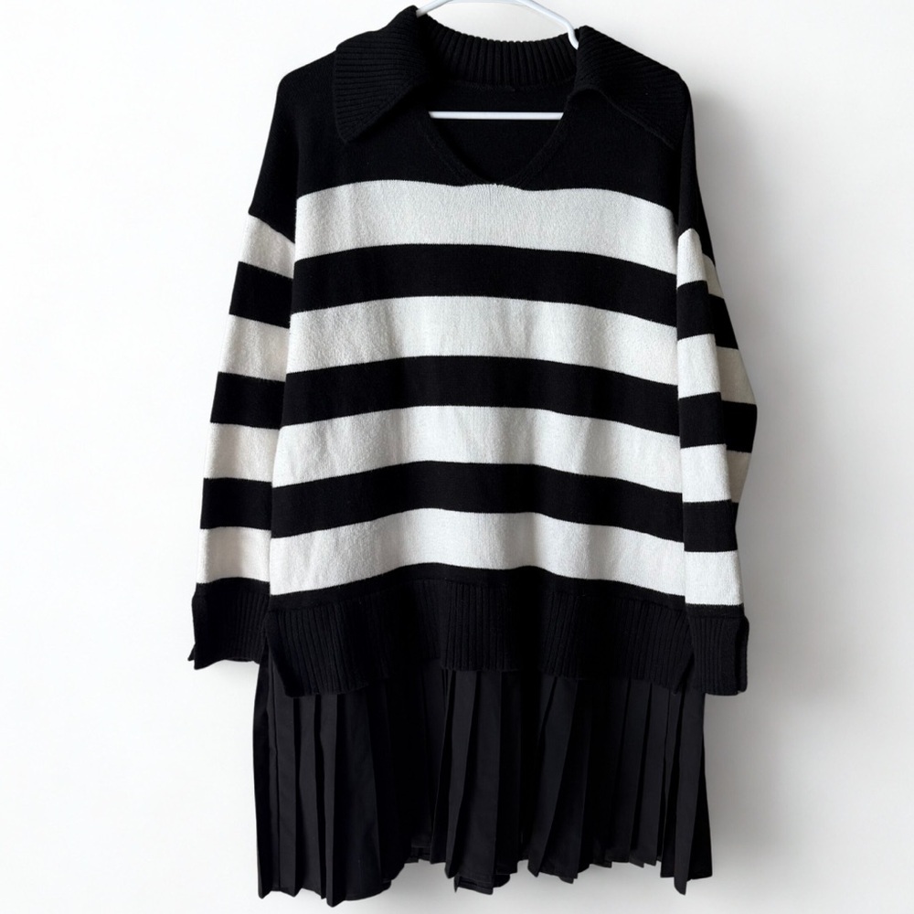 Striped Knit Sweater Dress w/ Pleated Skirt Hem – Black & White, Womens M/L‎